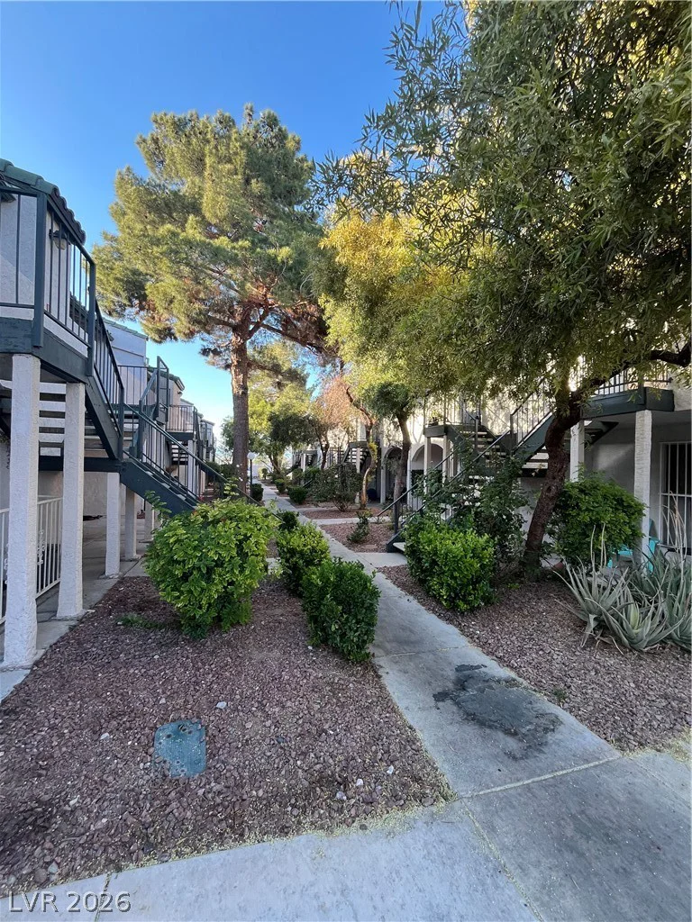2480 Old Forge, Las Vegas, NV 89121