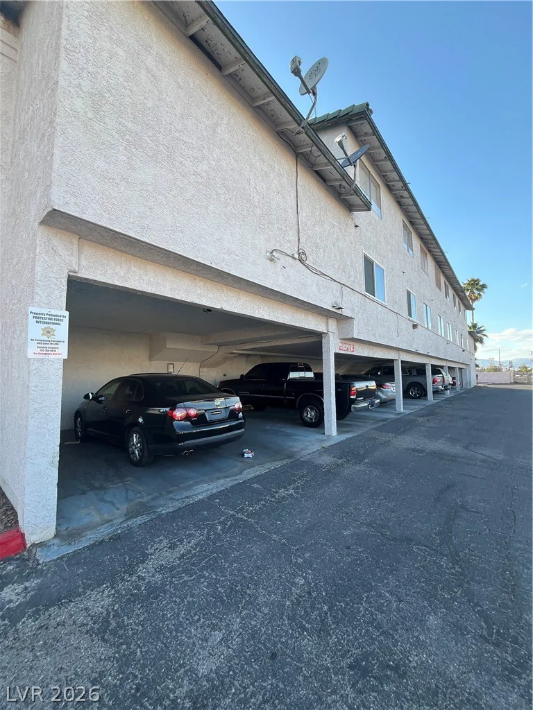 2480 Old Forge, Las Vegas, NV 89121