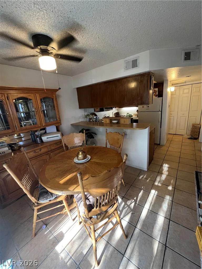 2480 Old Forge, Las Vegas, NV 89121