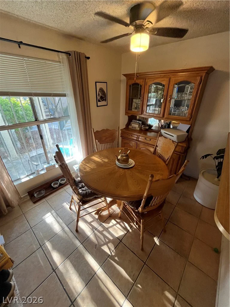 2480 Old Forge, Las Vegas, NV 89121