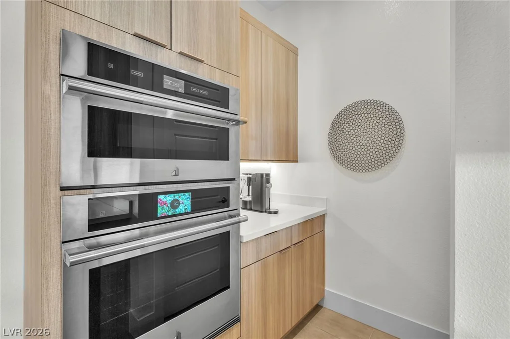 10214 Meandering Dell, Las Vegas, NV 89166