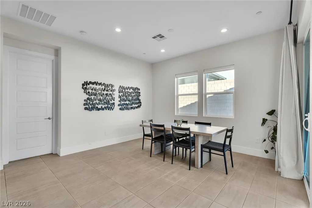 10214 Meandering Dell, Las Vegas, NV 89166