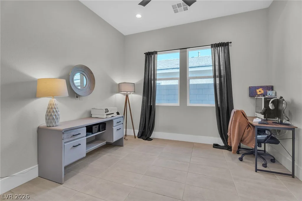 10214 Meandering Dell, Las Vegas, NV 89166