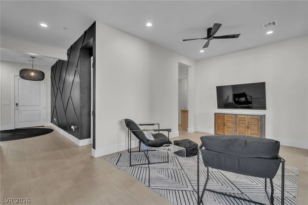 10214 Meandering Dell, Las Vegas, NV 89166