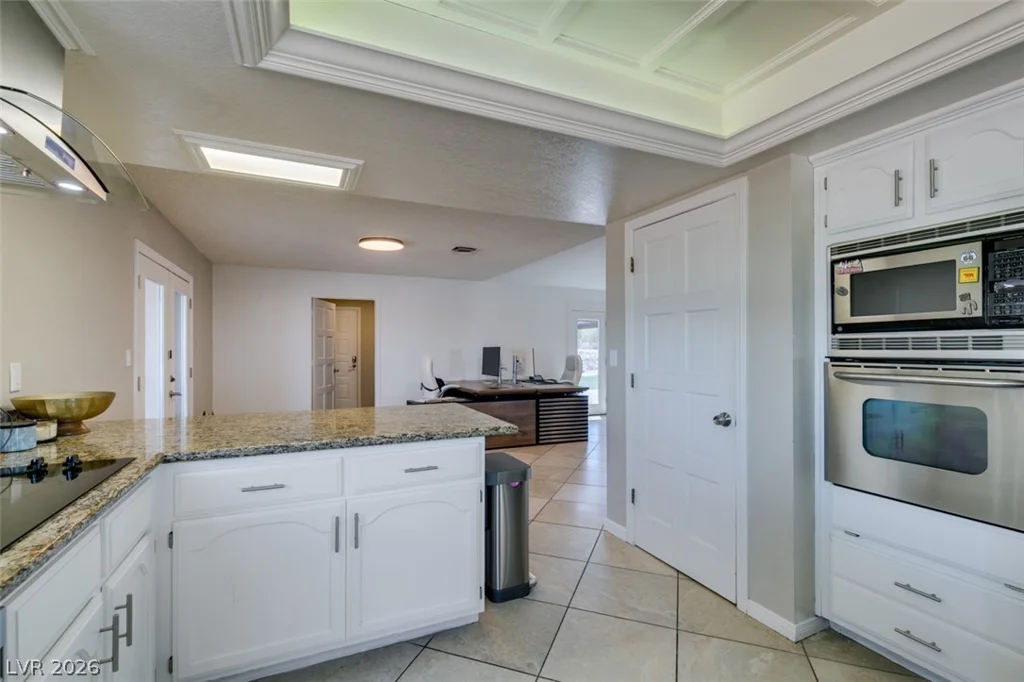 892 Hollywood, Las Vegas, NV 89110
