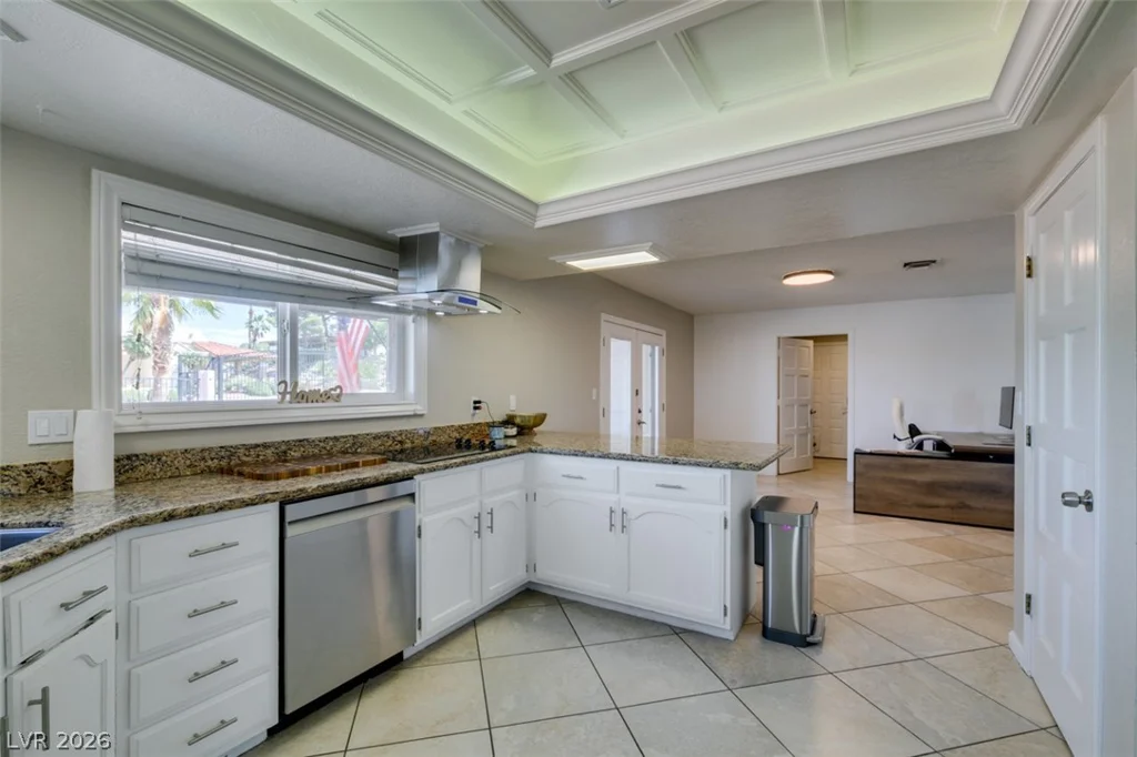 892 Hollywood, Las Vegas, NV 89110