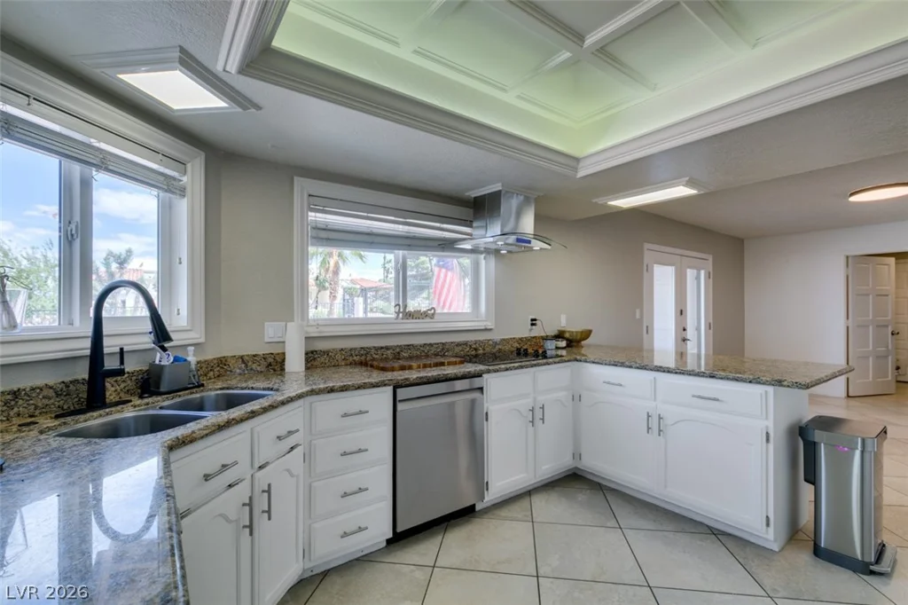 892 Hollywood, Las Vegas, NV 89110