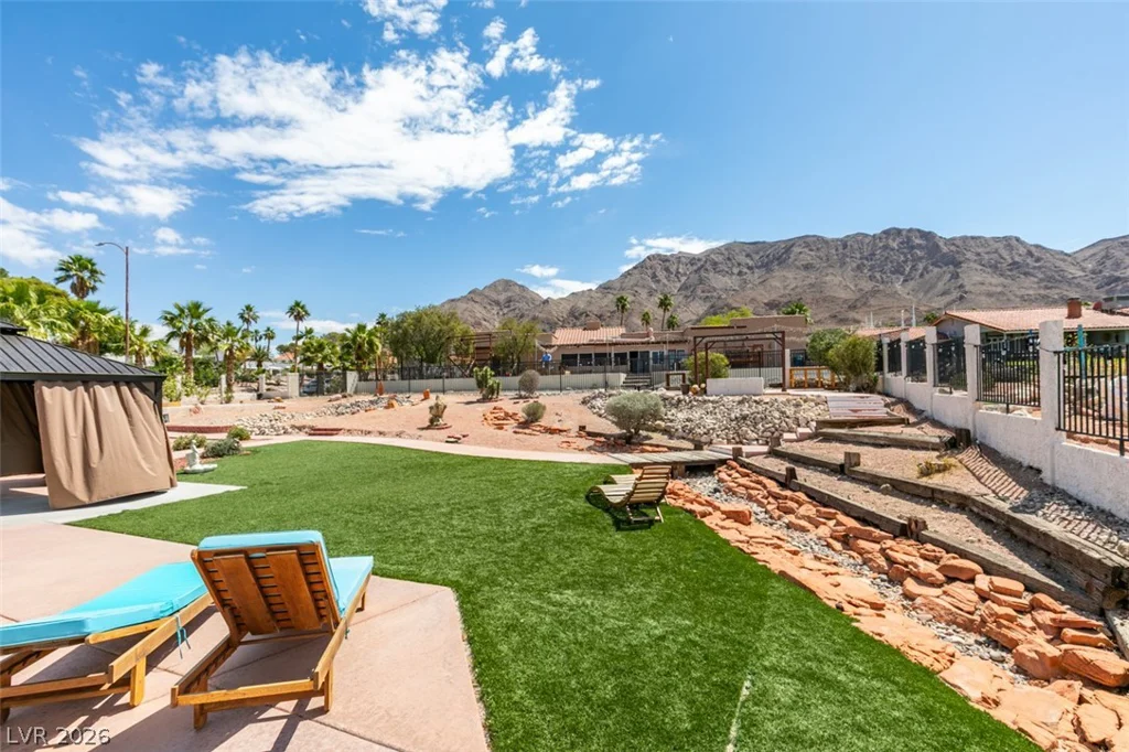 892 Hollywood, Las Vegas, NV 89110