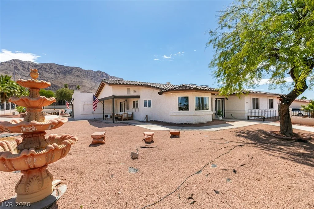 892 Hollywood, Las Vegas, NV 89110