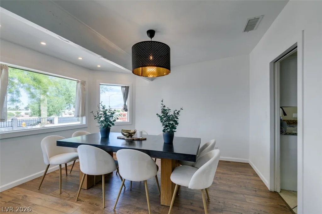 892 Hollywood, Las Vegas, NV 89110