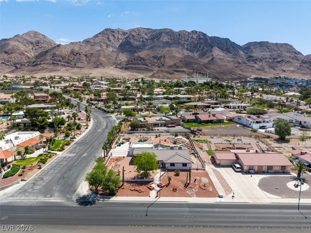 892 Hollywood, Las Vegas, NV 89110