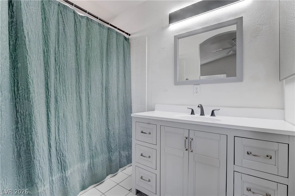 8378 Yamhill, Las Vegas, NV 89123