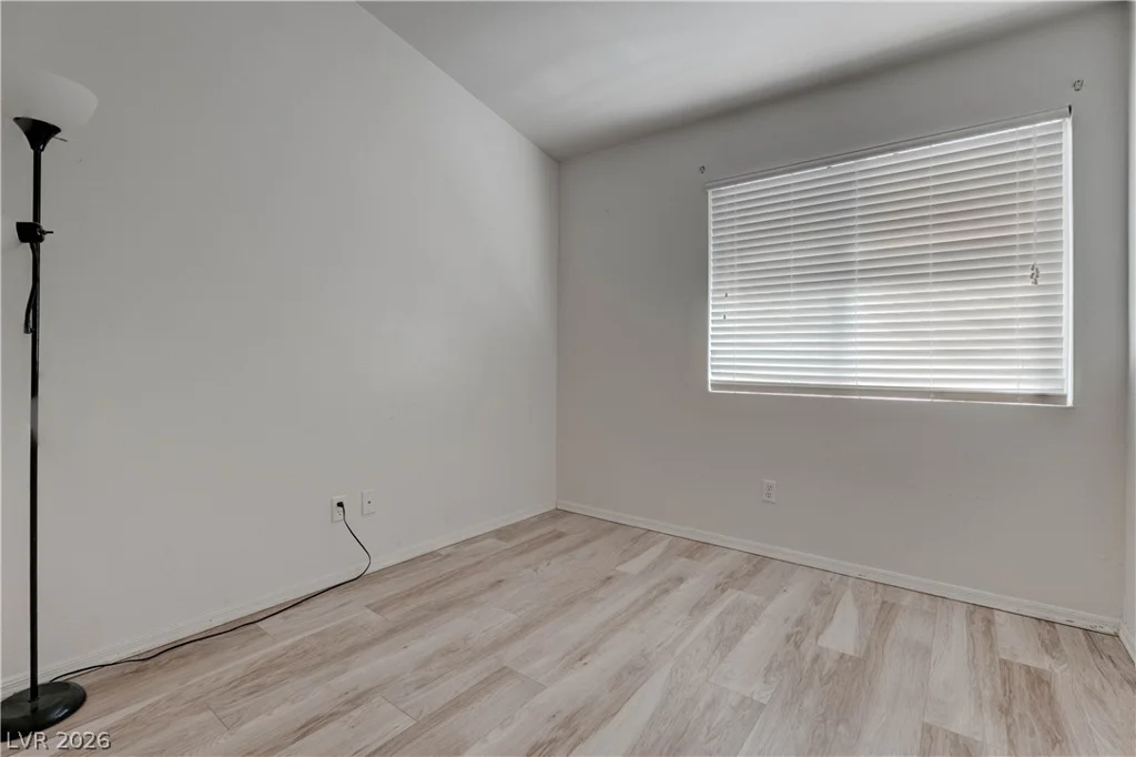 8378 Yamhill, Las Vegas, NV 89123