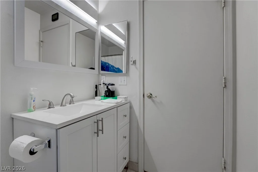 8378 Yamhill, Las Vegas, NV 89123