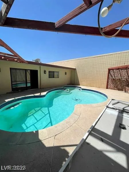 3797 Monument, Las Vegas, NV 89121