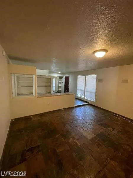 3797 Monument, Las Vegas, NV 89121
