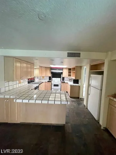 3797 Monument, Las Vegas, NV 89121