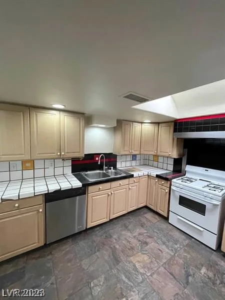 3797 Monument, Las Vegas, NV 89121