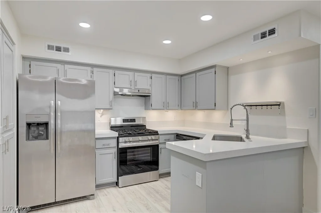 9548 Wooden Pier, Las Vegas, NV 89117