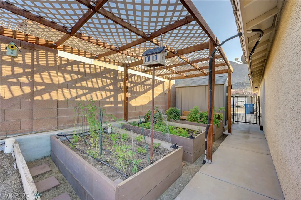 418 Palegold, Henderson, NV 89012