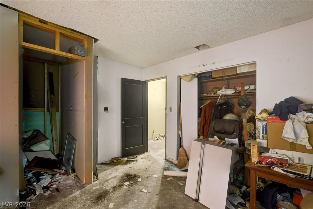 2690 Bronco, Las Vegas, NV 89146