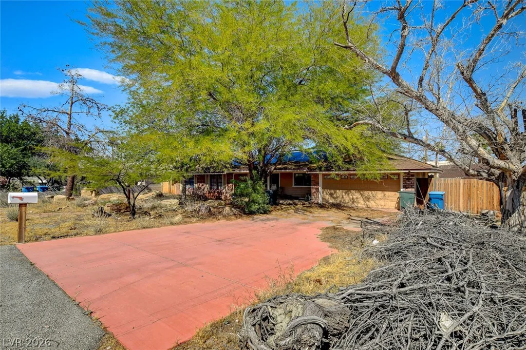 2690 Bronco, Las Vegas, NV 89146