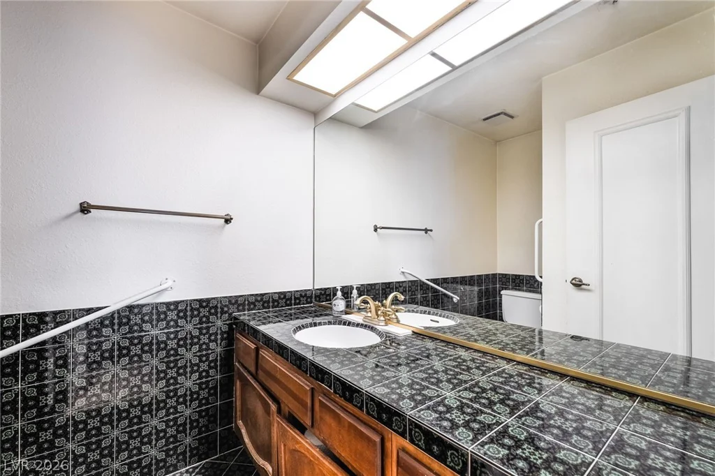 1783 Pandora, Las Vegas, NV 89123