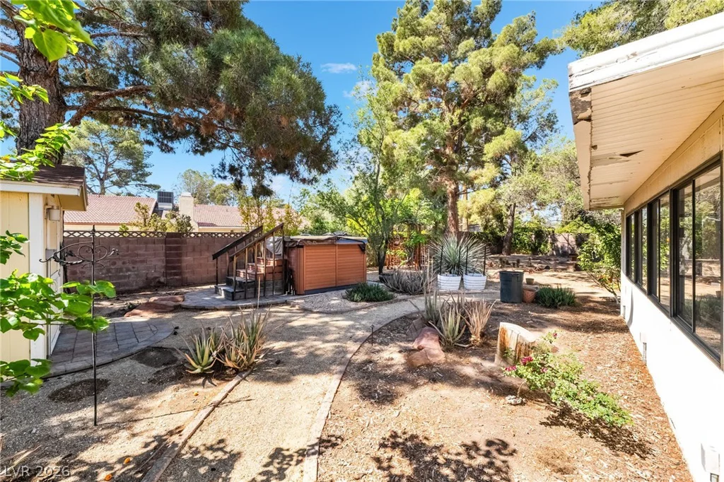 1783 Pandora, Las Vegas, NV 89123