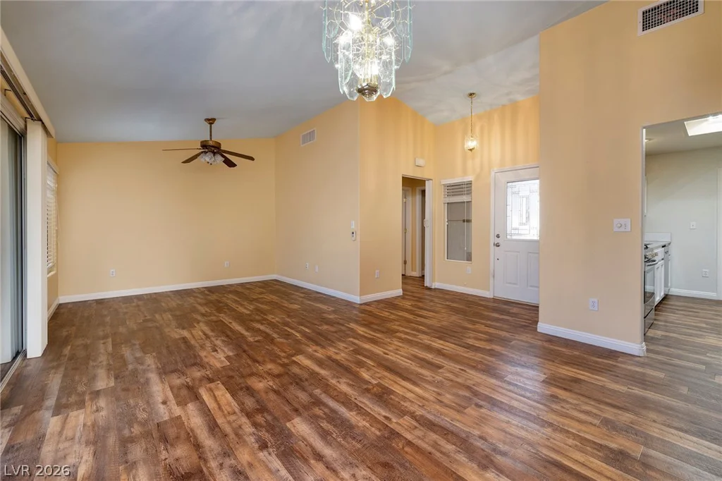 10325 Junction Hill, Las Vegas, NV 89134