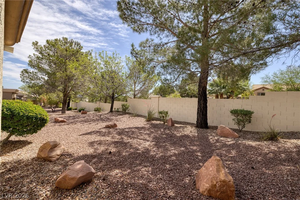 10325 Junction Hill, Las Vegas, NV 89134