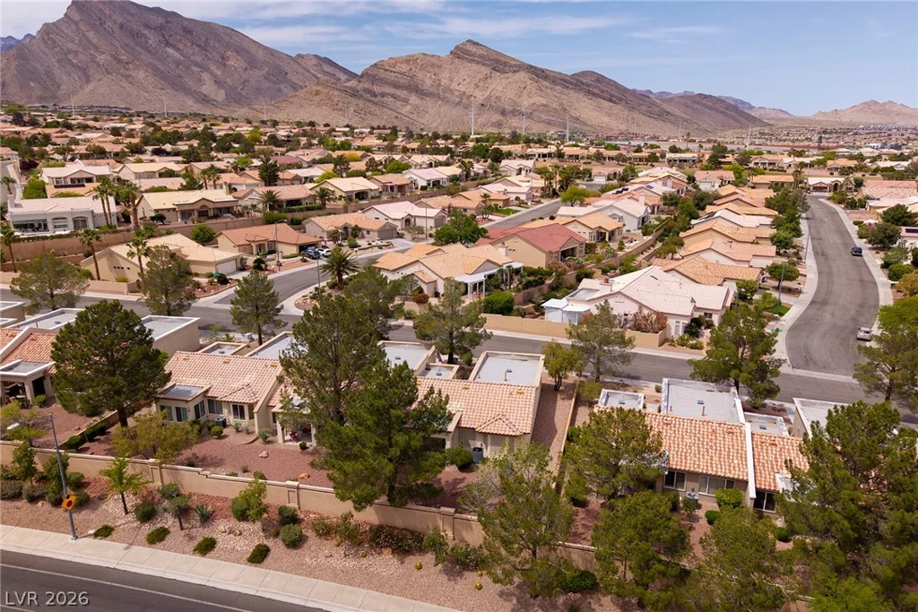 10325 Junction Hill, Las Vegas, NV 89134