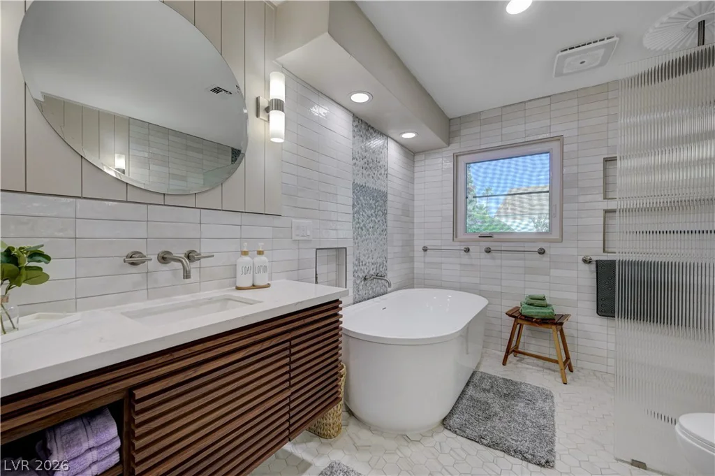 2719 Mason, Las Vegas, NV 89102