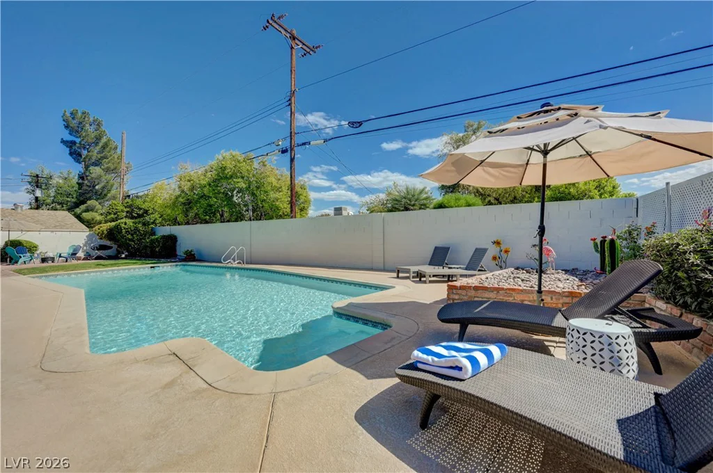 2719 Mason, Las Vegas, NV 89102