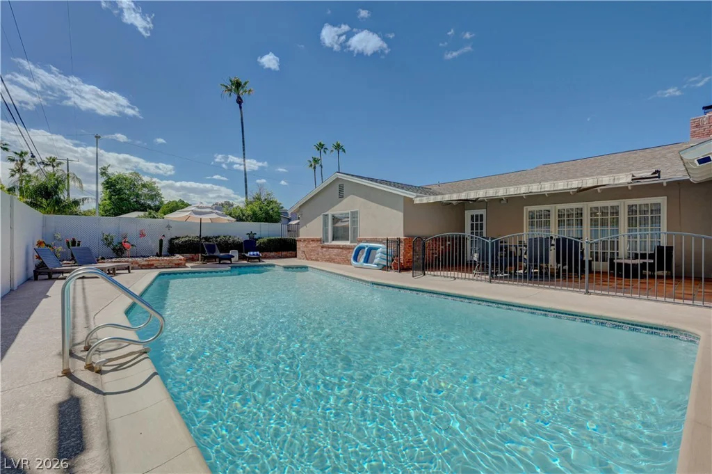 2719 Mason, Las Vegas, NV 89102
