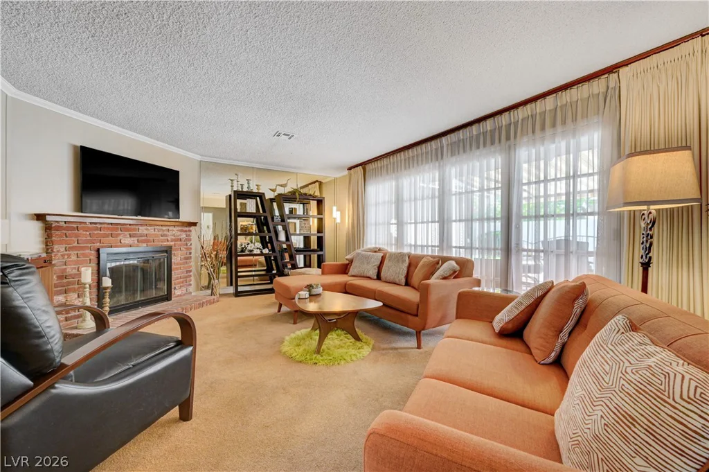 2719 Mason, Las Vegas, NV 89102