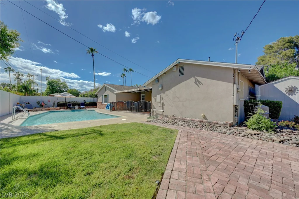 2719 Mason, Las Vegas, NV 89102
