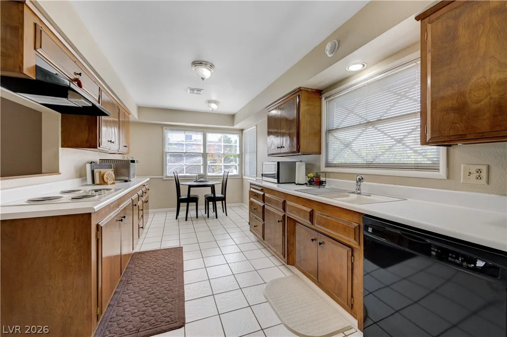2719 Mason, Las Vegas, NV 89102