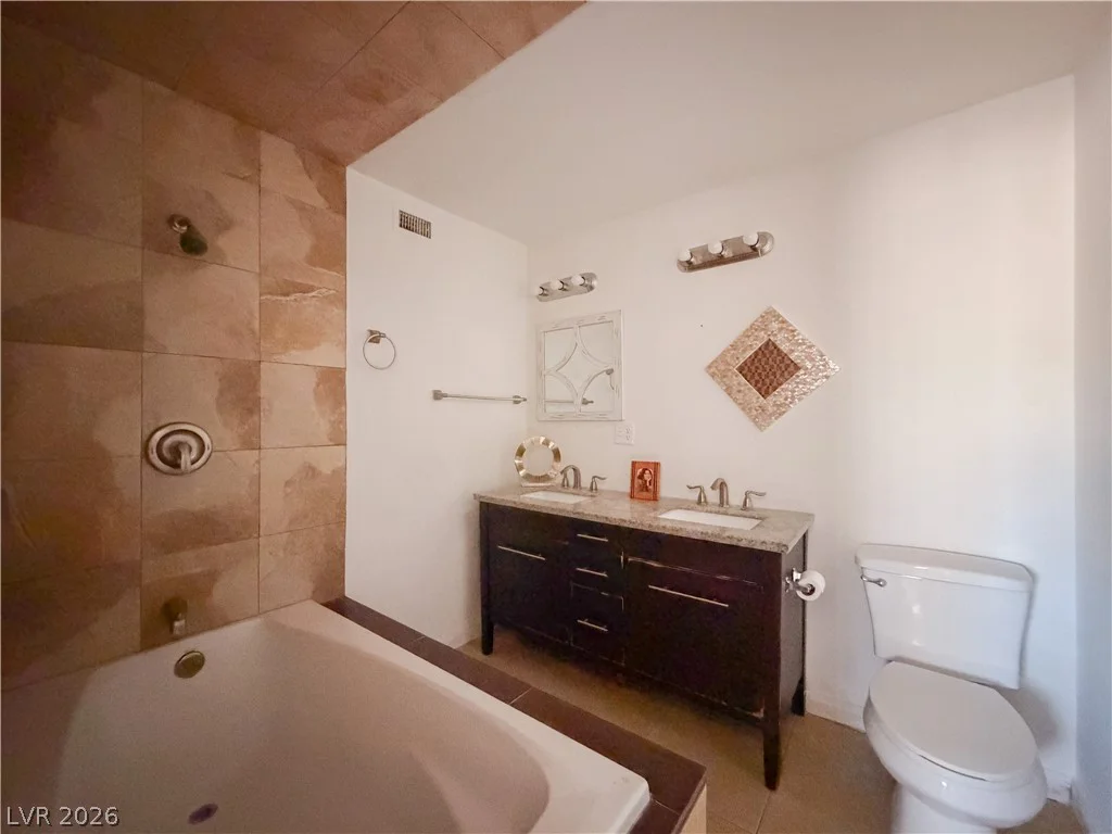 3712 Royal Crest, Las Vegas, NV 89119