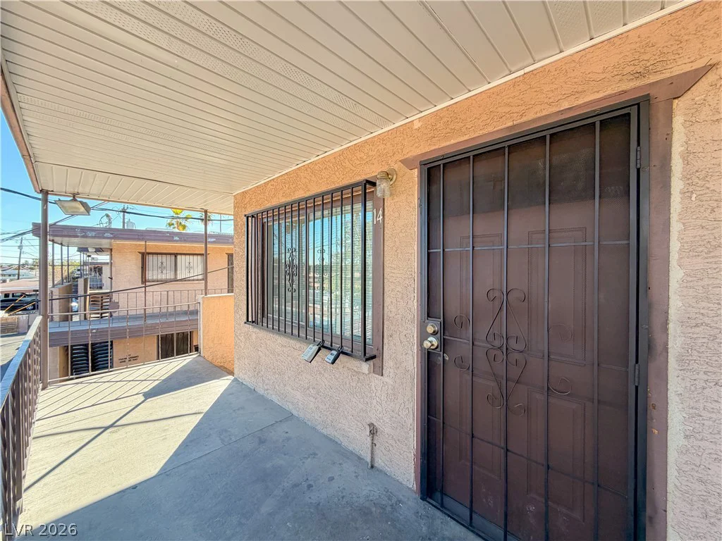 3712 Royal Crest, Las Vegas, NV 89119