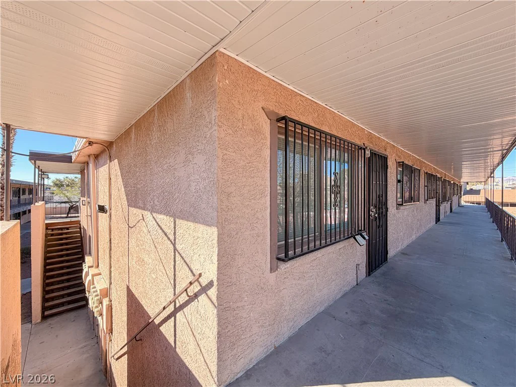 3712 Royal Crest, Las Vegas, NV 89119