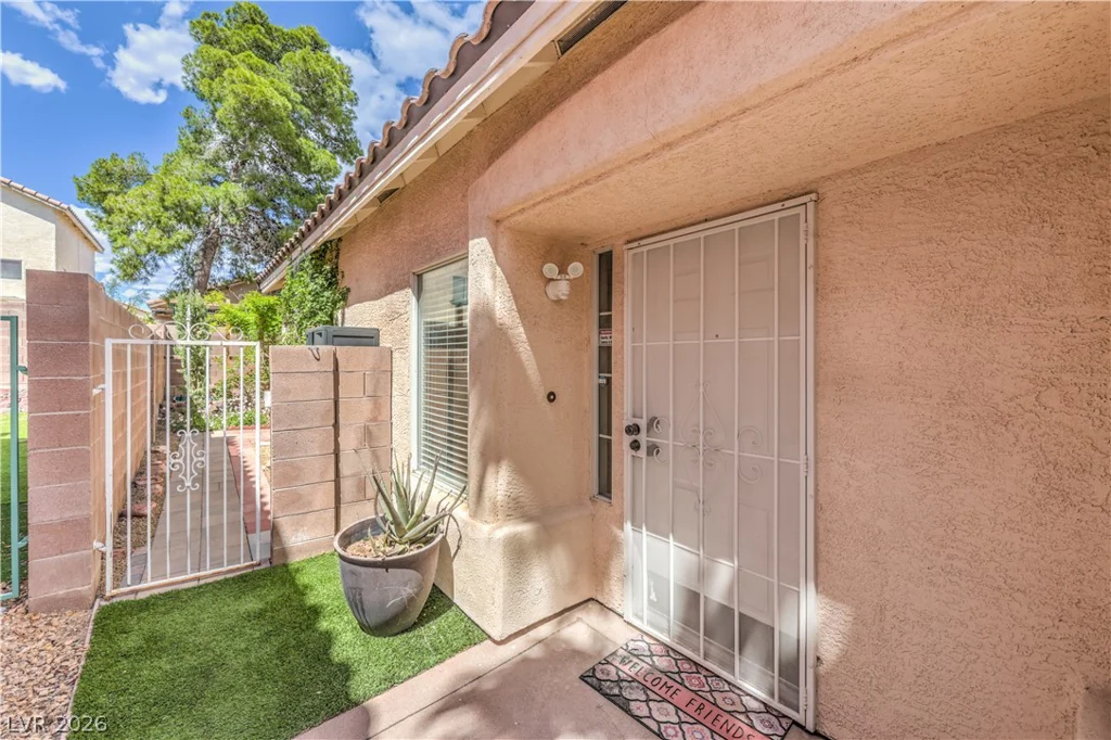 7842 Firefalls, Las Vegas, NV 89147