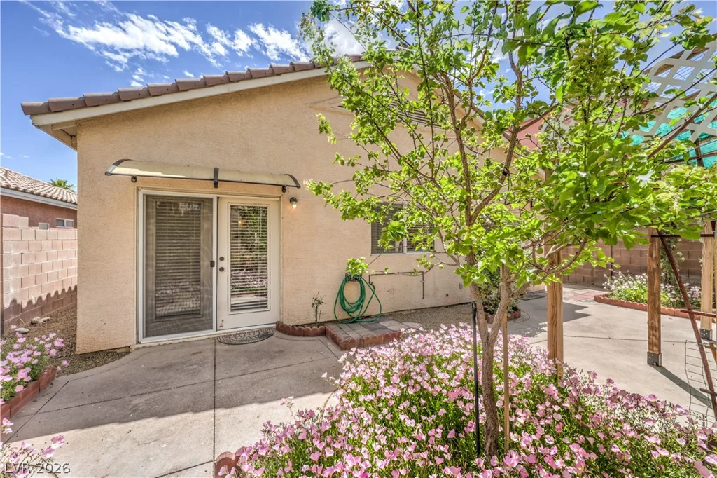 7842 Firefalls, Las Vegas, NV 89147
