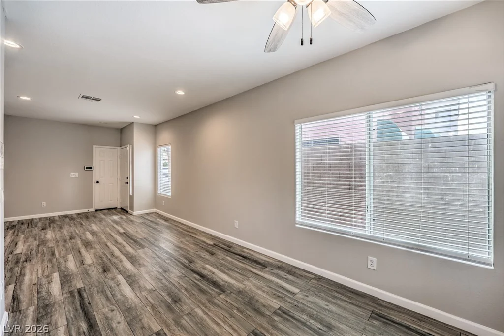 7842 Firefalls, Las Vegas, NV 89147