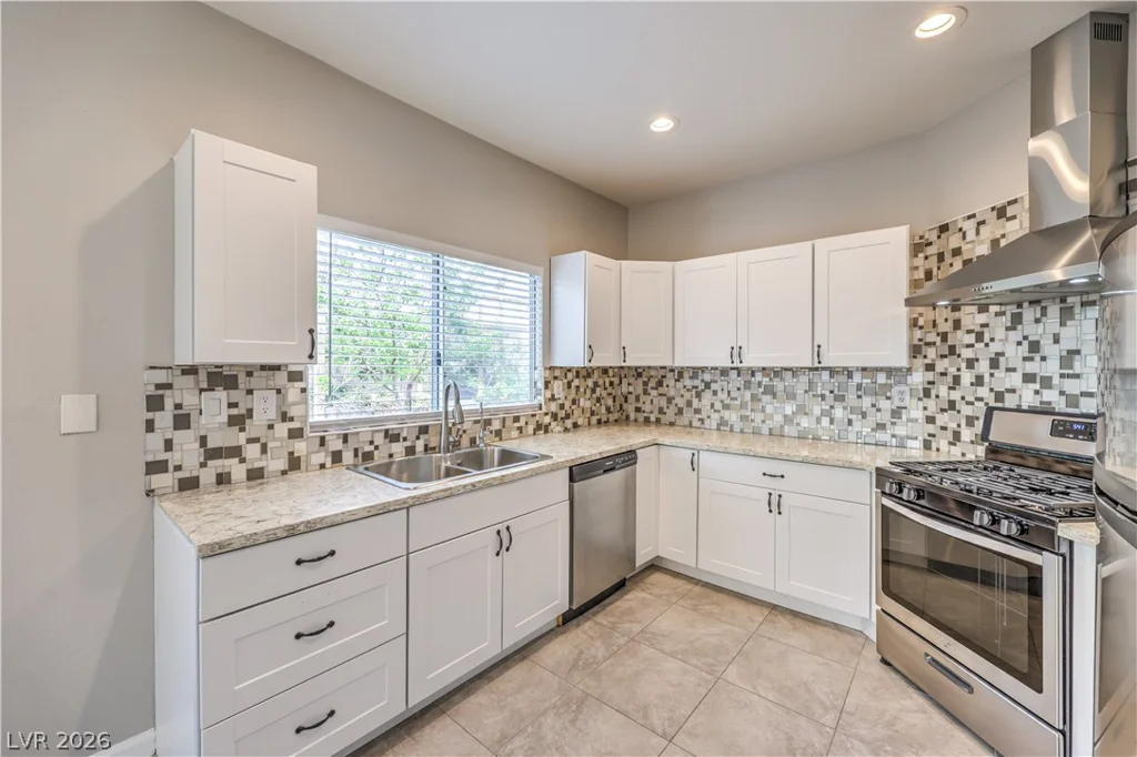 7842 Firefalls, Las Vegas, NV 89147