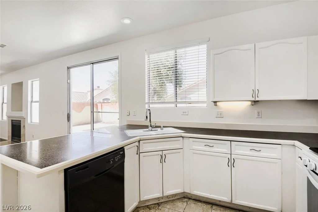 922 Country Skies, Las Vegas, NV 89123