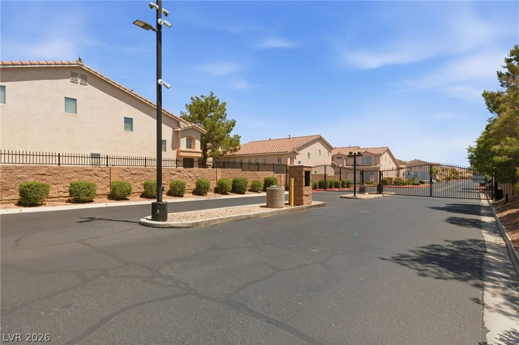 63 Belle Springs, Las Vegas, NV 89123