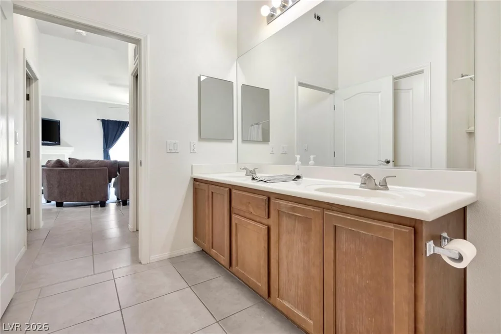 8805 Jeffreys, Las Vegas, NV 89123