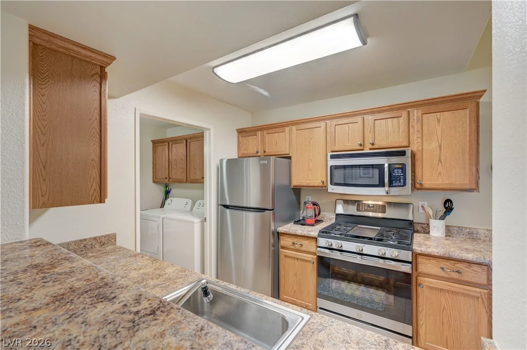 7885 Flamingo, Las Vegas, NV 89147
