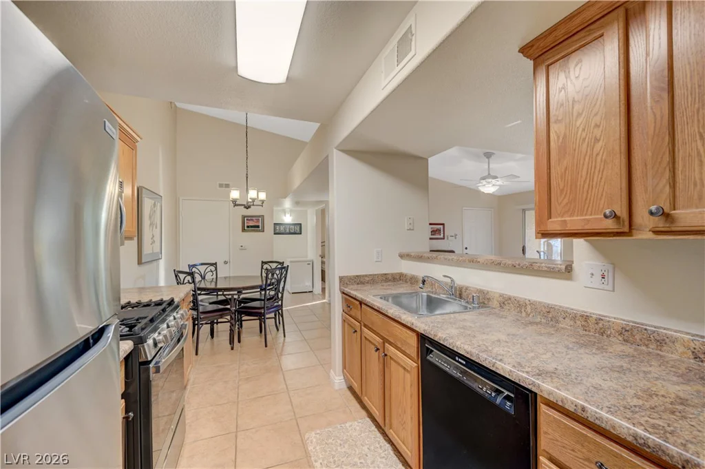 7885 Flamingo, Las Vegas, NV 89147