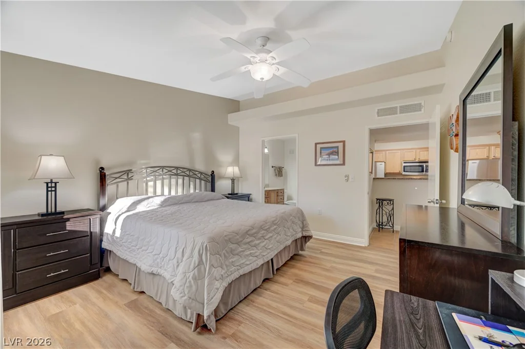 7885 Flamingo, Las Vegas, NV 89147